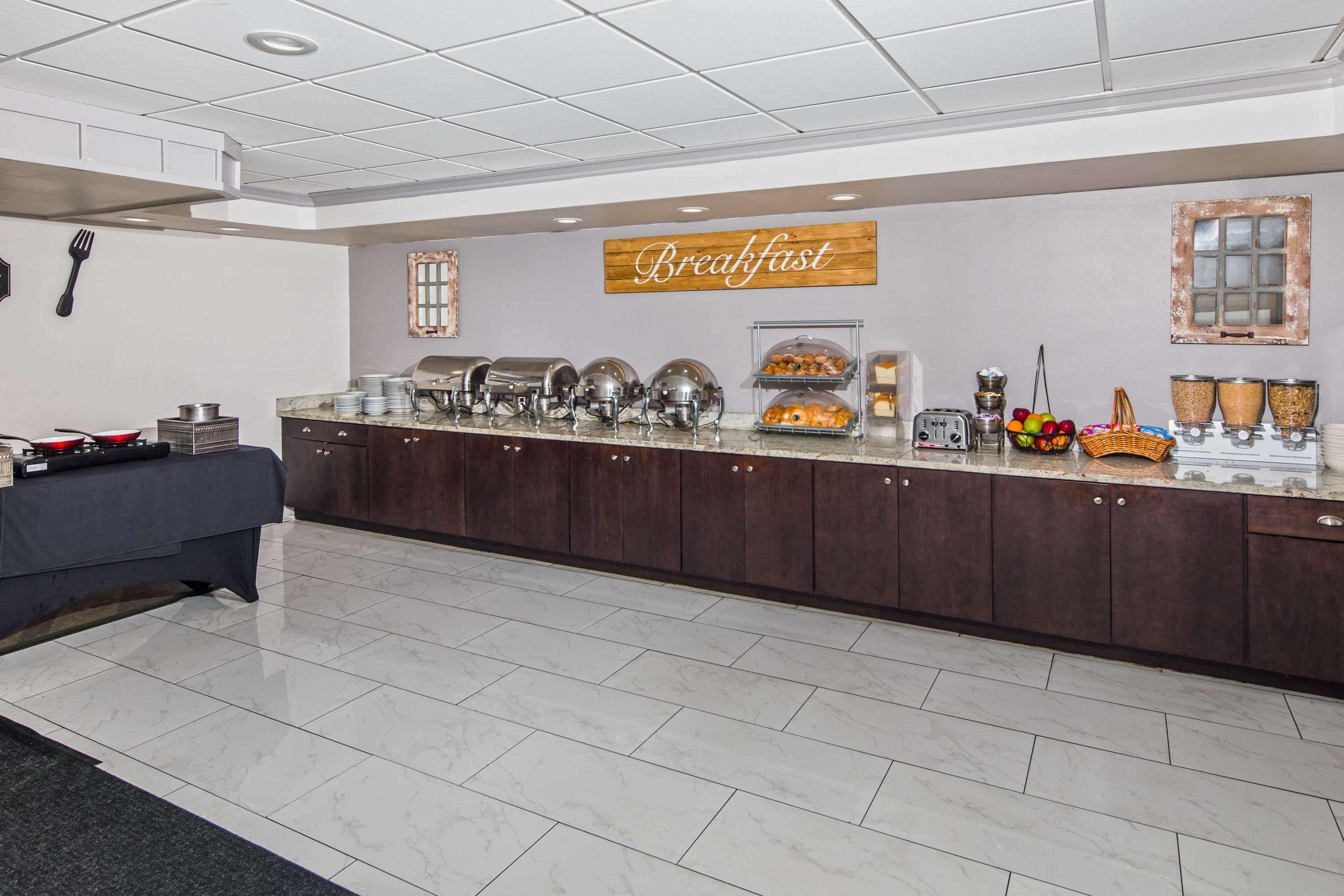 Wyndham Garden New Orleans Airport Hotel Metairie Bagian luar foto
